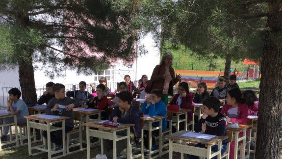 Batıkent Orhan Eren İlkokulu Duvarsız Sınıf Projesi" ile Sınırları Kaldırdı