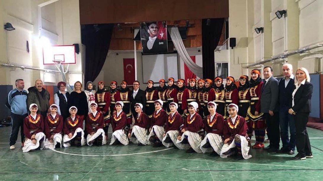 Yenimahalle Zeynep - Salih Alp Mesleki ve Teknik Anadolu Lisesi Halk Oyunları Ekibi İki Ayrı Dalda Ankara Birinciliği Kupasını Aldı.