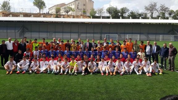 Gençler İlçe Futbol Spor Müsabakaları Sona Erdi.