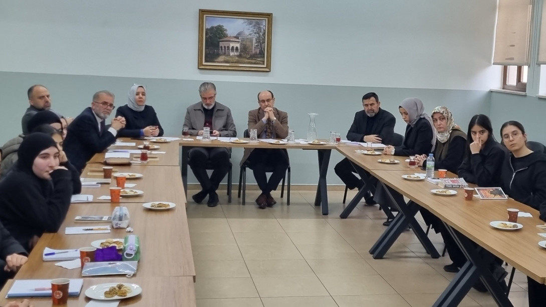 Demetevler Kız Anadolu İmam Hatip Lisesi öğrenci ve öğretmenleri tarafından 